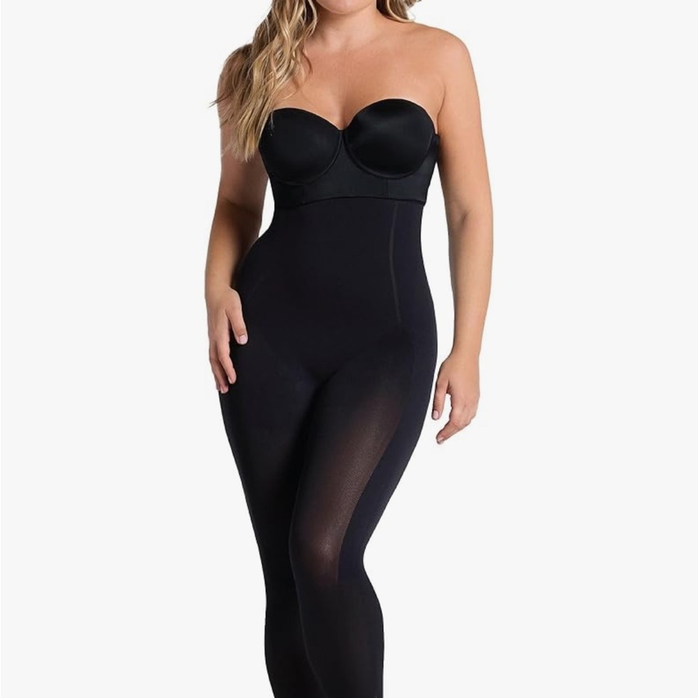 Sleek Black Strapless Shapewear Bodysuit